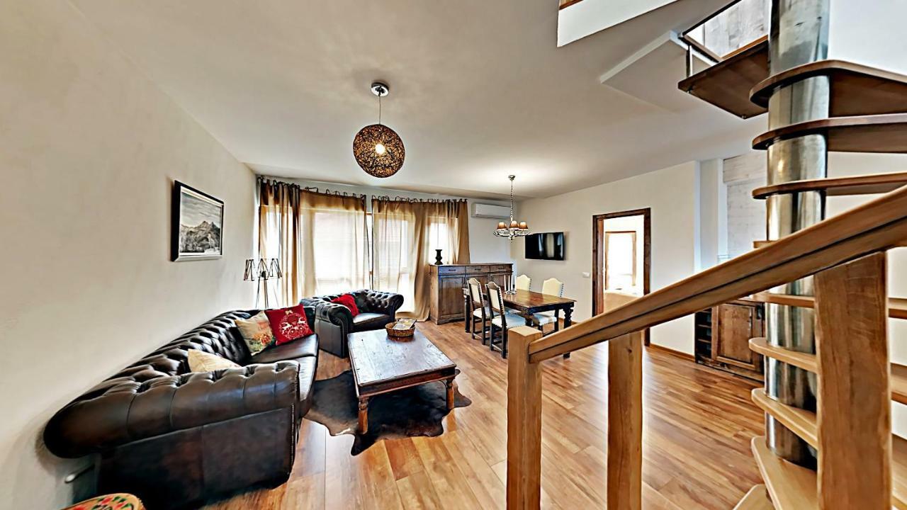 Charming Apartment In The Heart Of Bansko Bagian luar foto