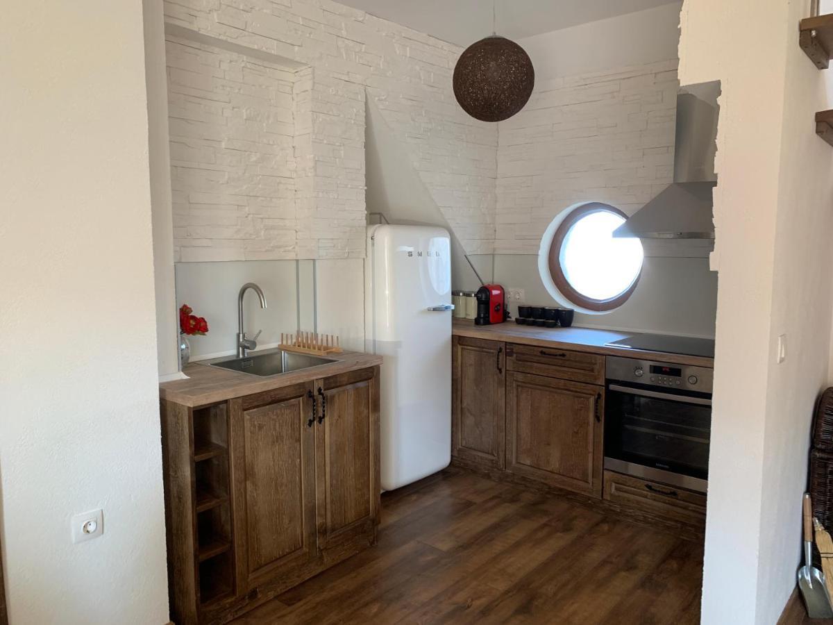 Charming Apartment In The Heart Of Bansko Bagian luar foto